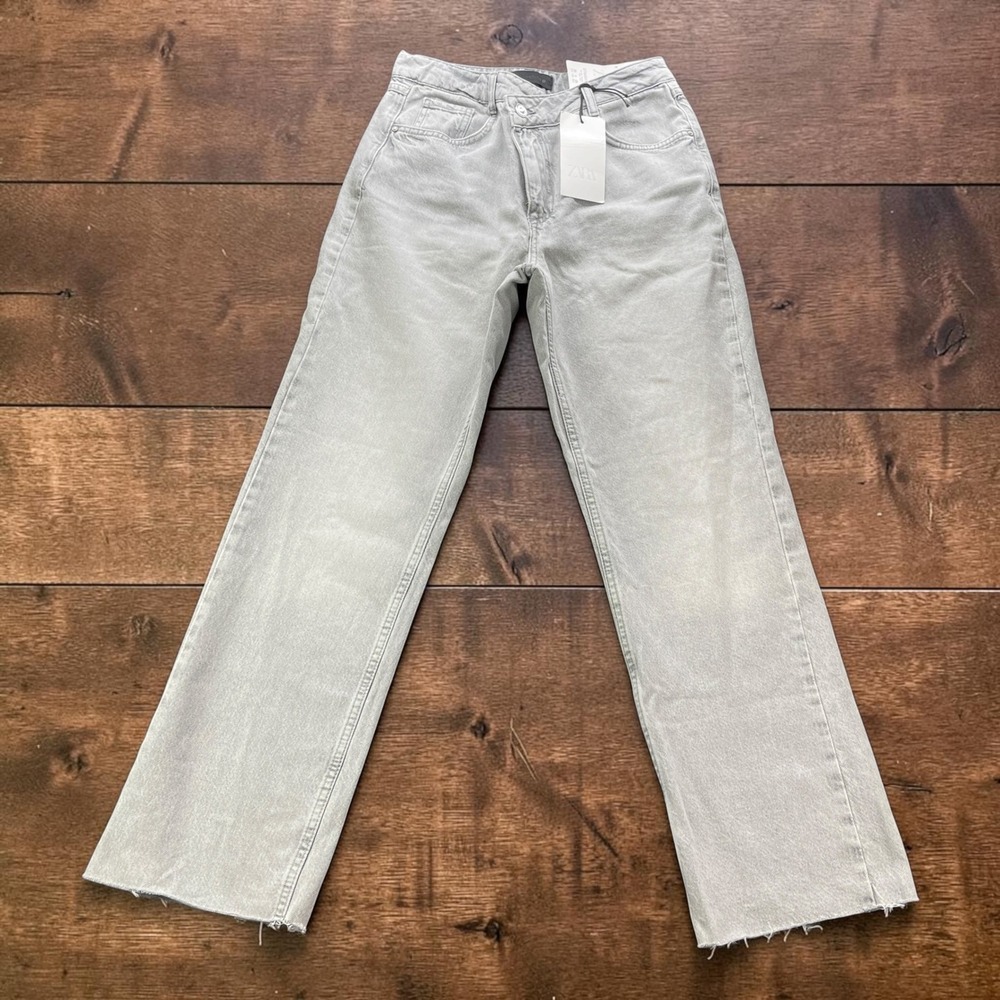 NEW Zara Straight Fit High Rise Grey Jeans Raw Hem Ankle Rigid Denim Size 4/26